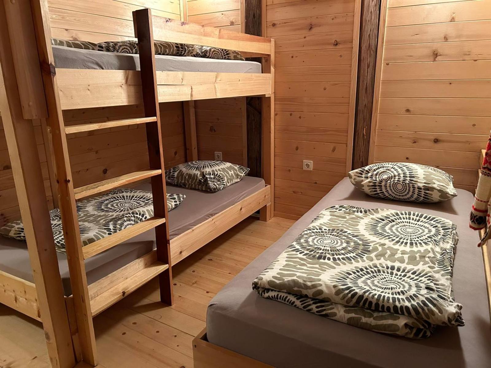 Affittacamere House Jaro & Camp Jaro Velenje Esterno foto
